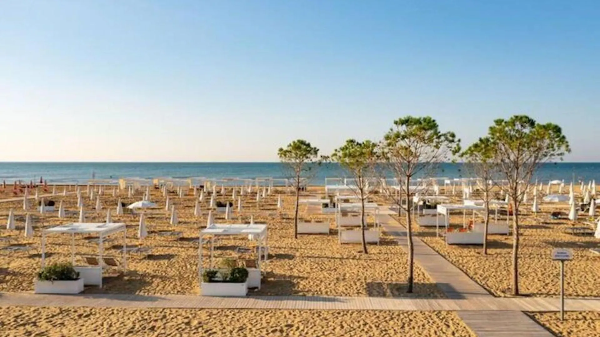 Our Dream Terrace Is Waiting For You - Beahost Bibione İtalya